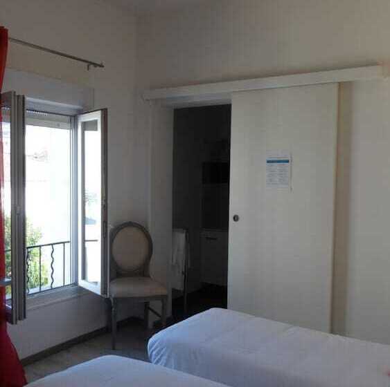 غرفة قياسية, Restaurant Du Port