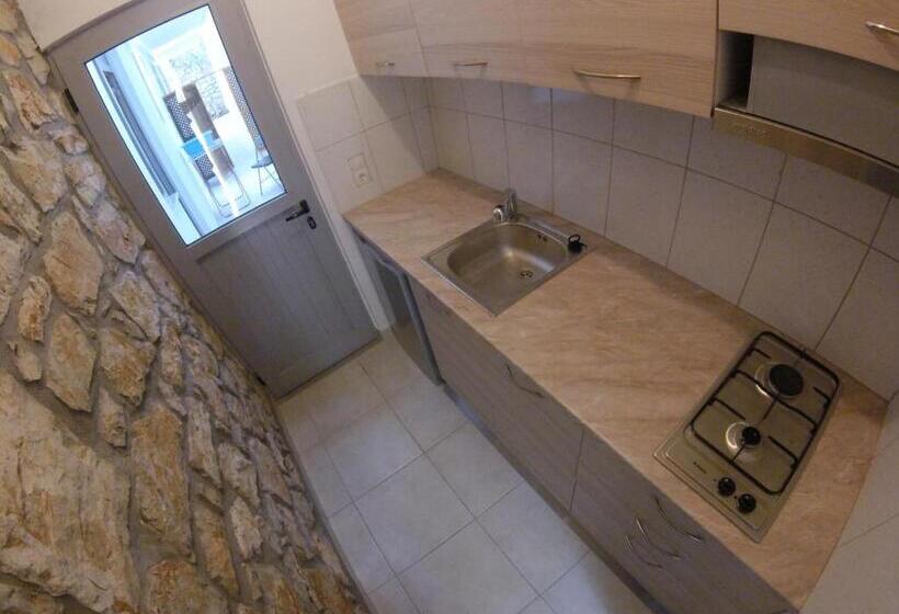 اتاق اکونومی, Riviera Rooms