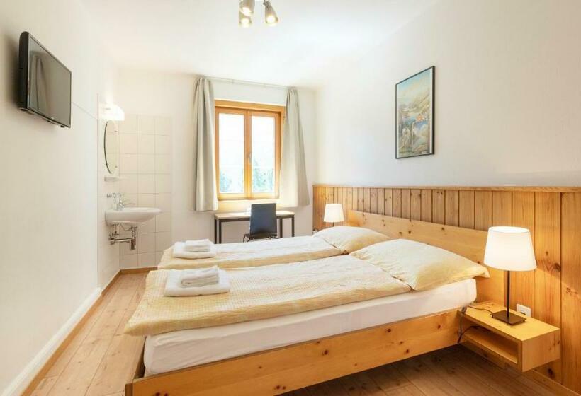 Номер Стандарт Совместная Ванная, Hostel By Randolins