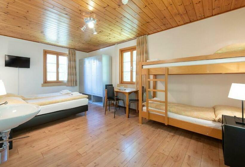 Четырехместный номер эконом класса с общей ванной комнатой, Hostel By Randolins