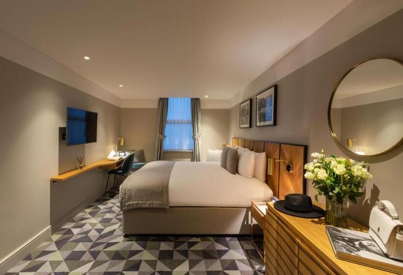 Номер Deluxe, Victory House Leicester Square
