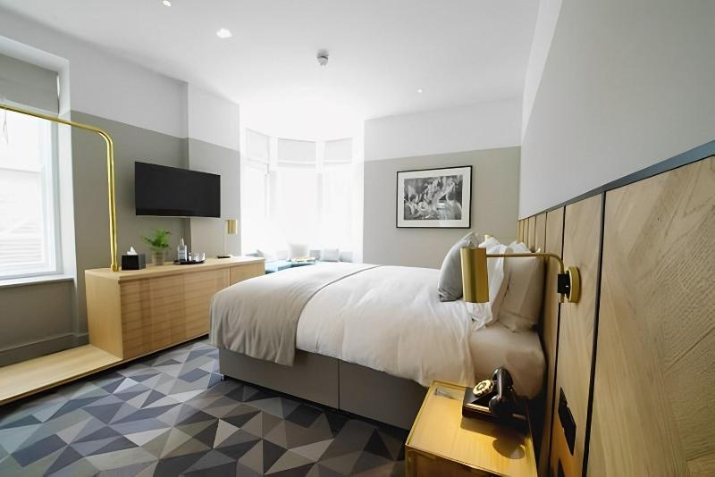 Номер Deluxe, Victory House Leicester Square