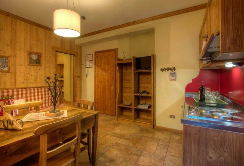 Apartamento 1 Dormitório com Sacada, B&b Residence Checrouit