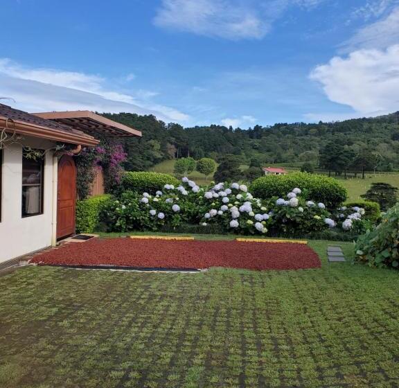 Бунгало Deluxe, Finca Paraiso Mountain Retreat Near San Jose Airport