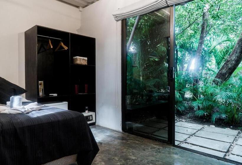 חדר סטנדרט לשלושה עם נוף לגינה, Green Sanctuary