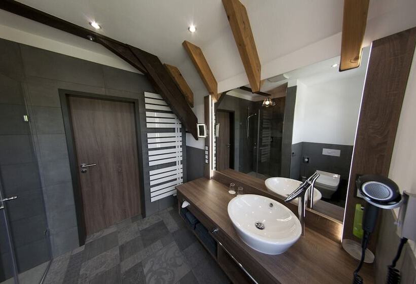Люкс, Landhotel Repetal