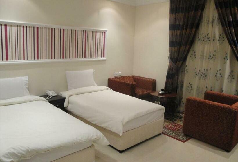 Студия Стандарт, Marina Royal Hotel Suites