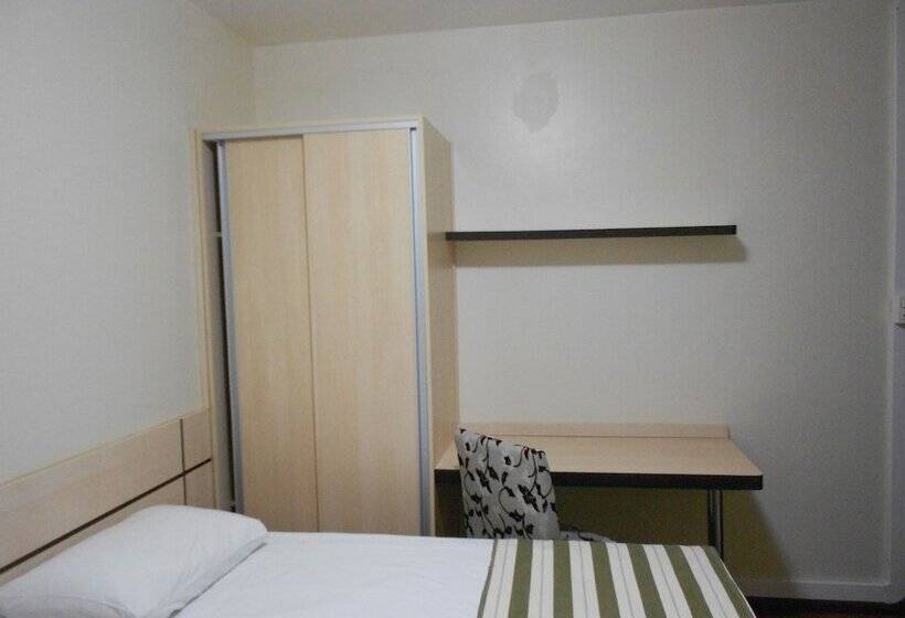 Quarto Estandar Individual, Colossi