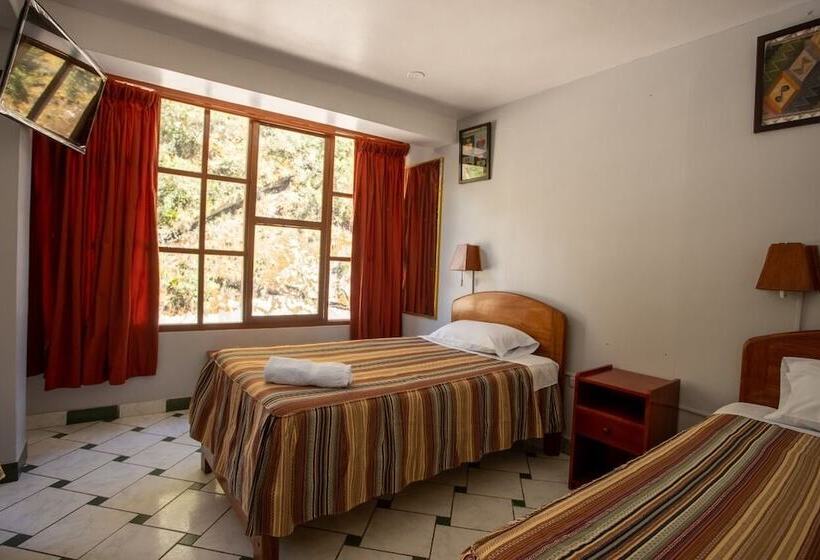 اتاق استاندارد سه نفره, Hostal La Payacha