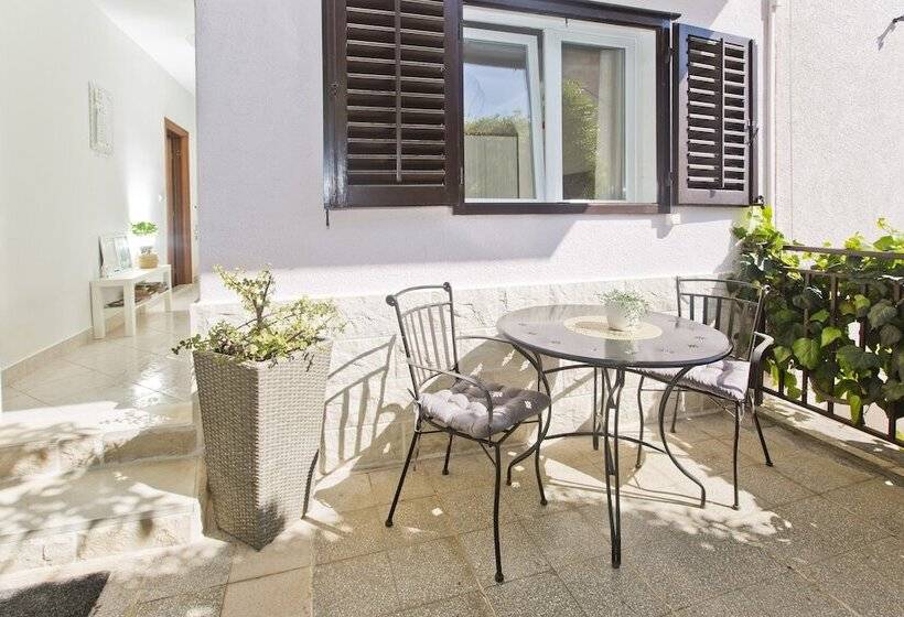 스탠다드 스튜디오 바다 전망, Villa Milton Hvar