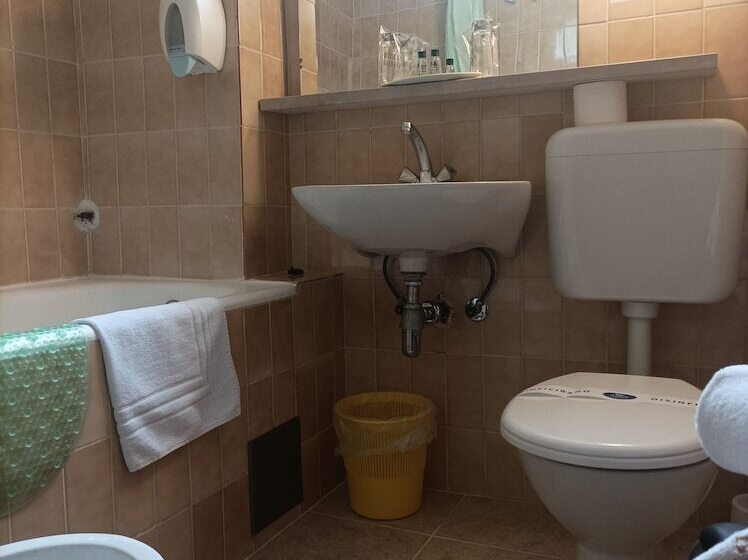 Четырехместный Номер Стандарт, Integral Hotel Arbia   Villa Rio