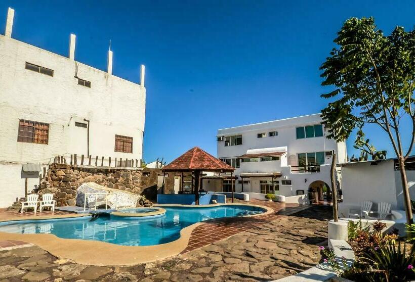 Quarto Quádruplo Estandar, Casa Opuntia