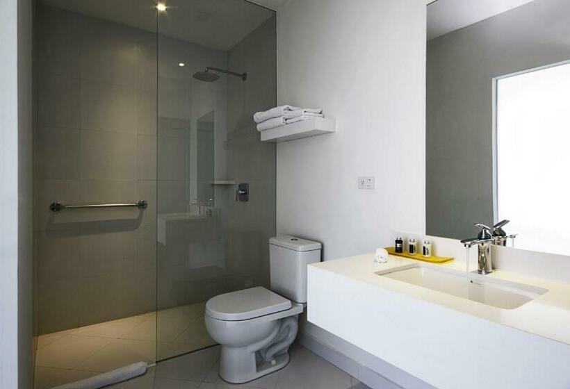 Quarto Familiar, Tryp By Wyndham Cuenca Zahir