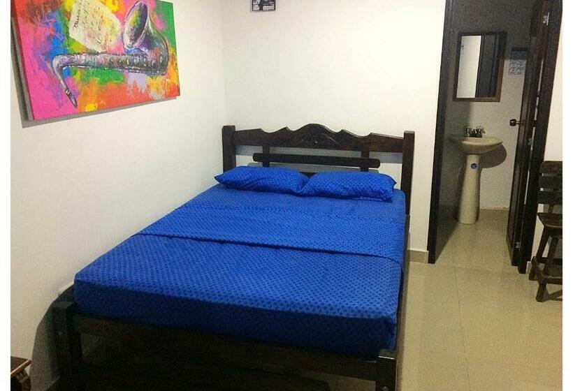اتاق لوکس, Hostal Santa Maria City