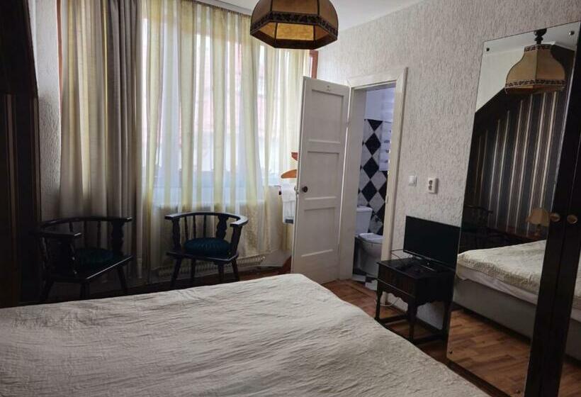 اتاق استاندارد, Vila Monica
