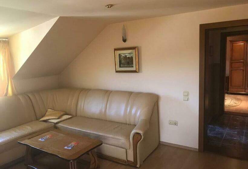 Apartamento 1 Quarto, Cosmos