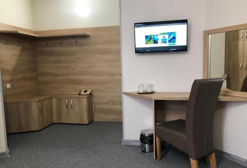 اتاق استاندارد, Motel Carmen