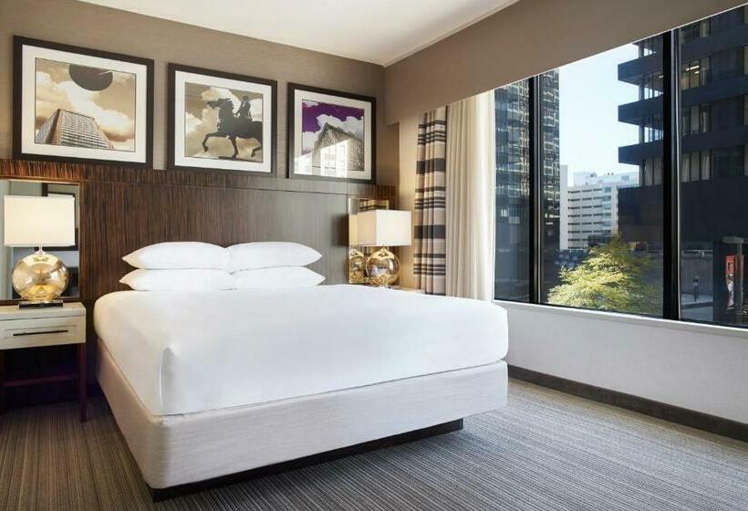 キングサイズベッドのスイートルーム, Sonesta Hotel Baltimore Inner Harbor