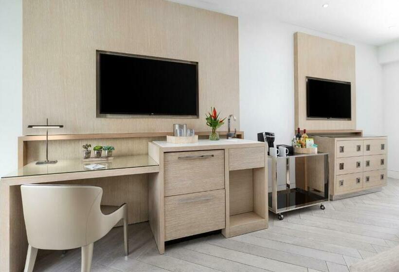 디럭스 스위트 킹 침대, H2o Suites Adults Only