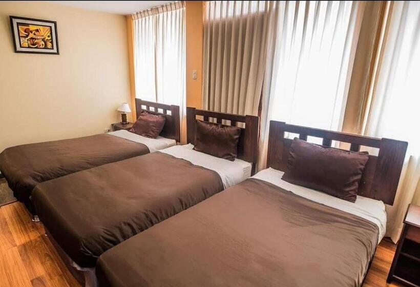 غرفة قياسية ثلاثية, Mandala Rooms & Services
