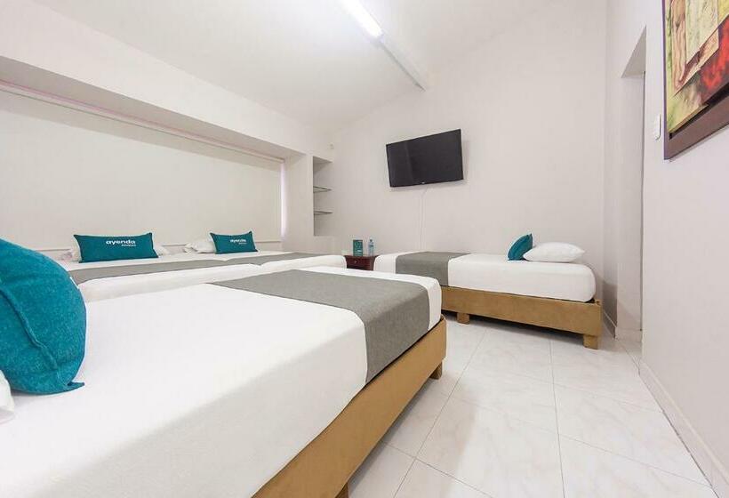 Quarto Quádruplo Estandar, Neos Hotel Cartagena