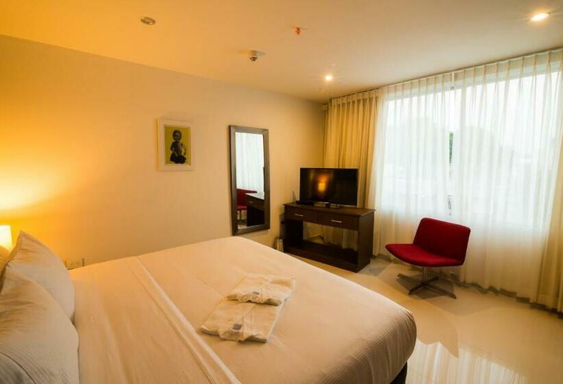 سوئیت با تخت بزرگ, Parque Del Sol