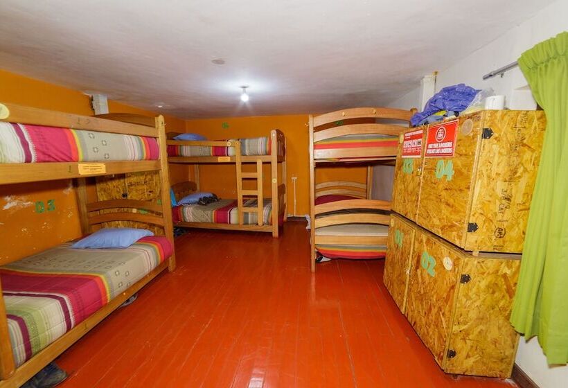 공동 객실, Ukukus Hostel