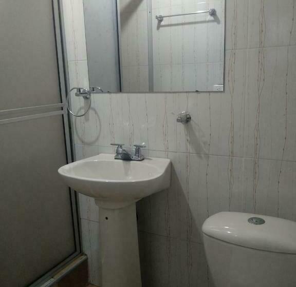 Quarto Familiar, San Agustín