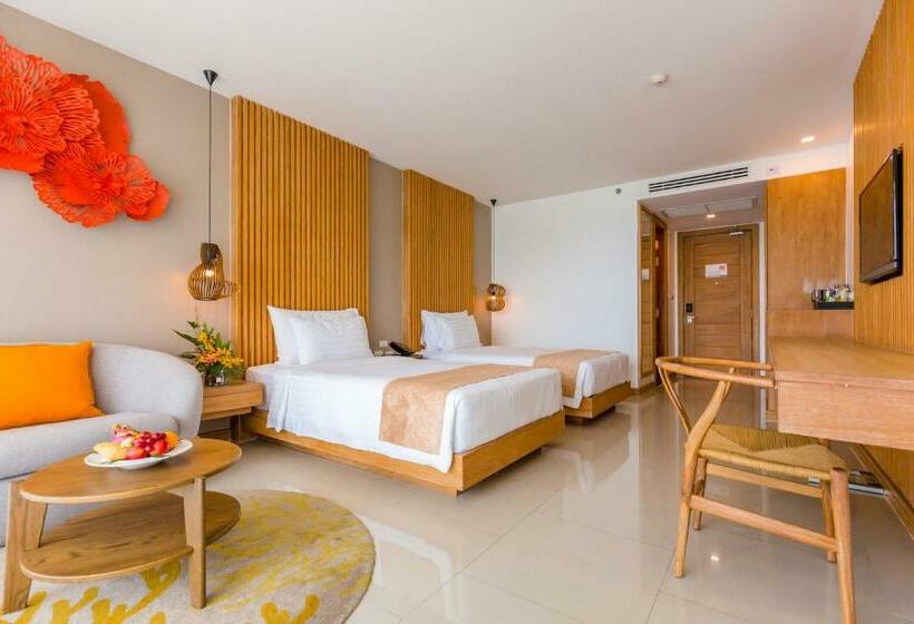 디럭스 룸, Wyndham Grand Phuket Kalim Bay