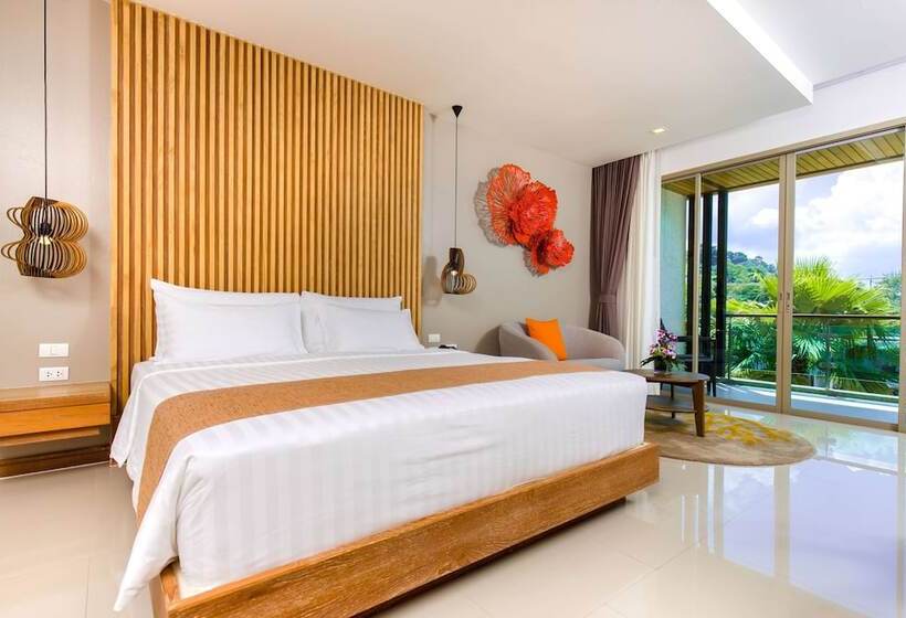 디럭스 룸, Wyndham Grand Phuket Kalim Bay