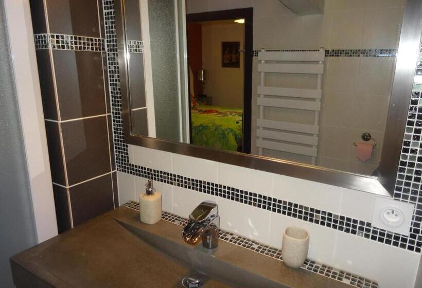 Трехместный Номер Базовый, La Fontenelle Chambres D'hôtes