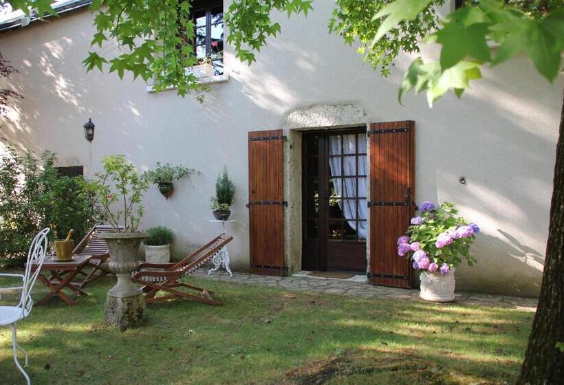 اتاق استاندارد, Le Relais De La Tour