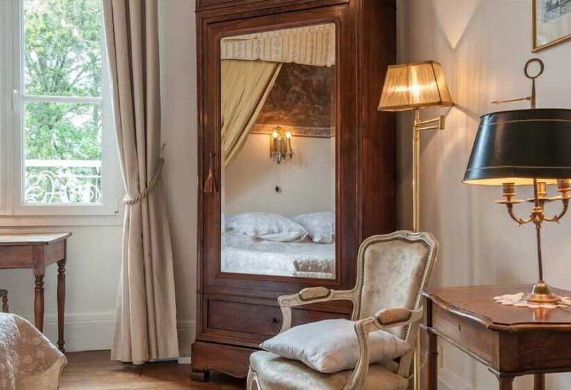 اتاق استاندارد, L'oustal