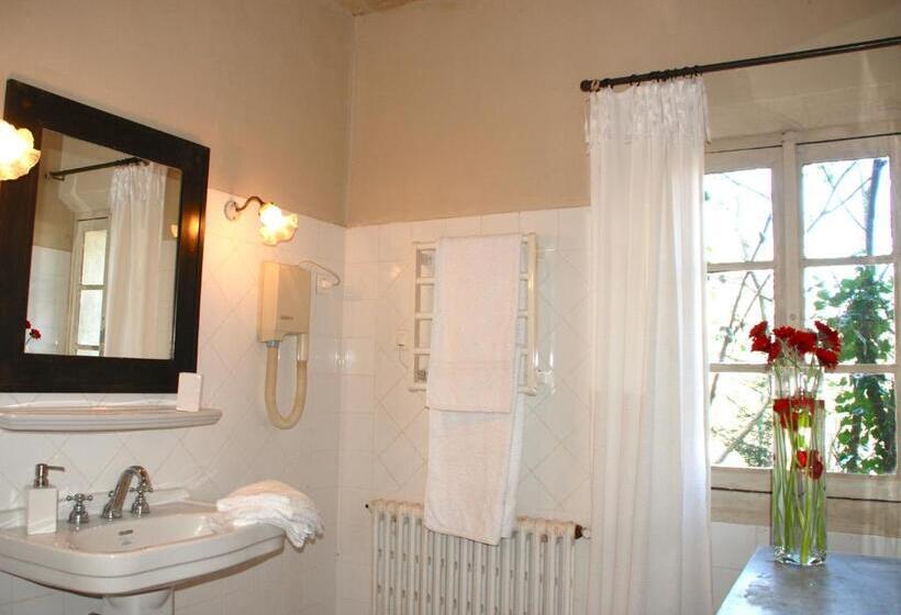 Suite with Terrace, Maison D Hôtes Campagne Baudeloup