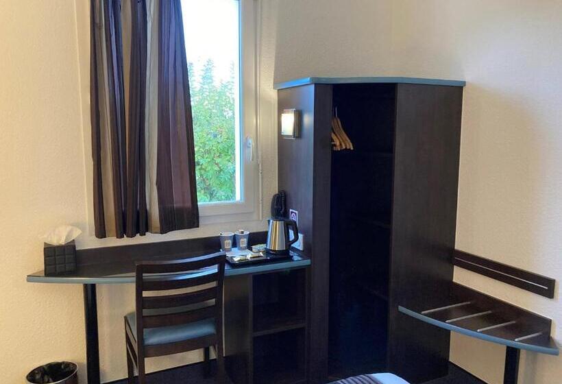 اتاق استاندارد چهار تخته, Kyriad Dol De Bretagne