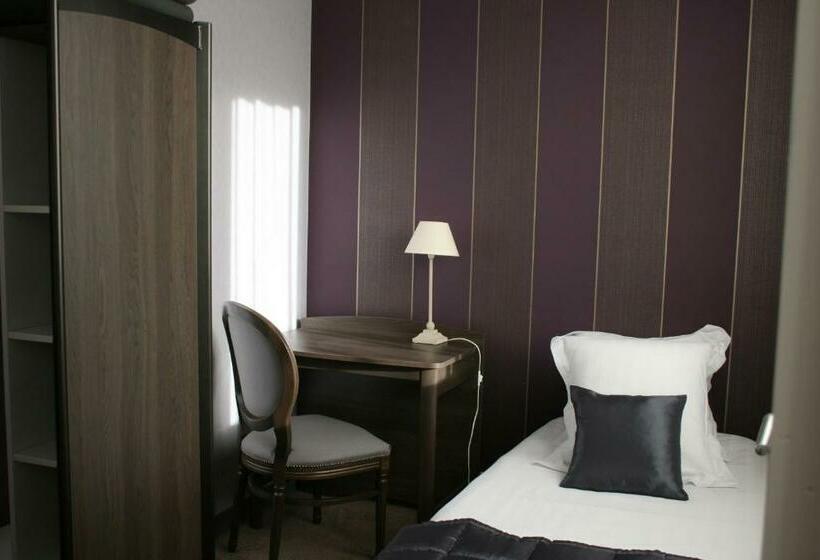Номер Стандарт Трехместный, Hostellerie De La Quenoeuille