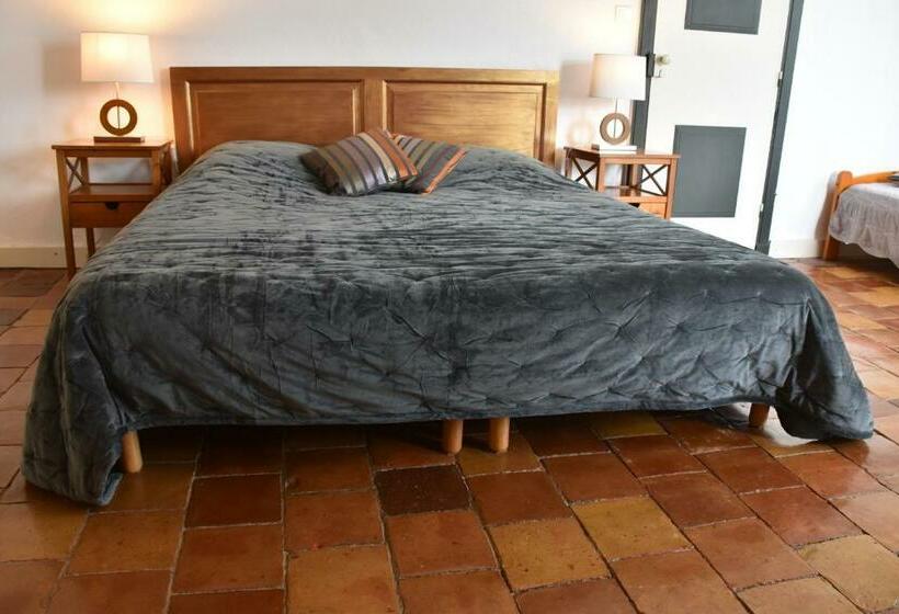Номер Superior Кровать Кинг, Chambres D Hôtes   Dîners   Piscine   Centre Ville Bergerac 5km   Domaine De Bellevue Cottage