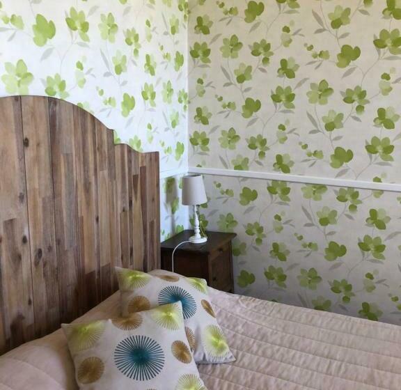Номер Стандарт Вид на Сад, Chambres D Hôtes   Dîners   Piscine   Centre Ville Bergerac 5km   Domaine De Bellevue Cottage