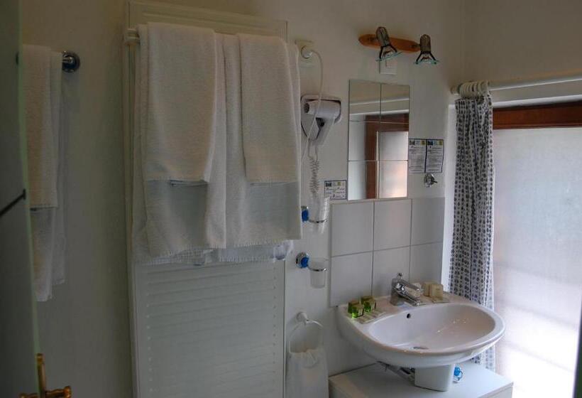 Четырехместный Номер Стандарт, Auberge Du Bord Des Eaux   Demi Pension Assurée Sur Réservation