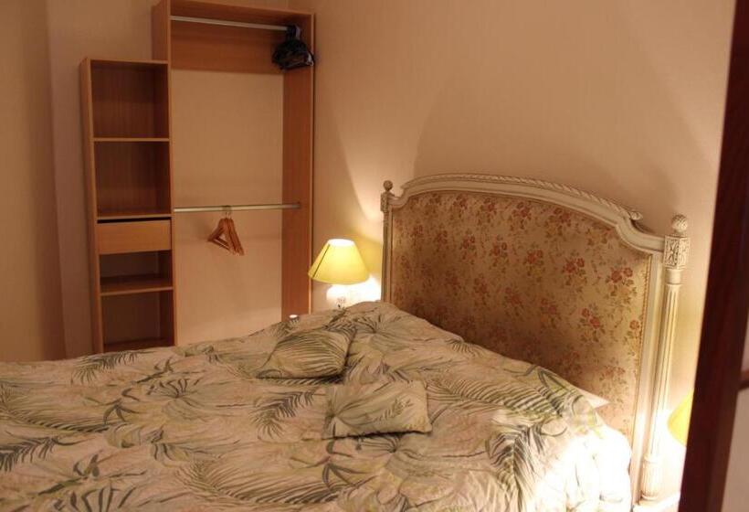Номер Комфорт, Auberge Du Bord Des Eaux   Demi Pension Assurée Sur Réservation