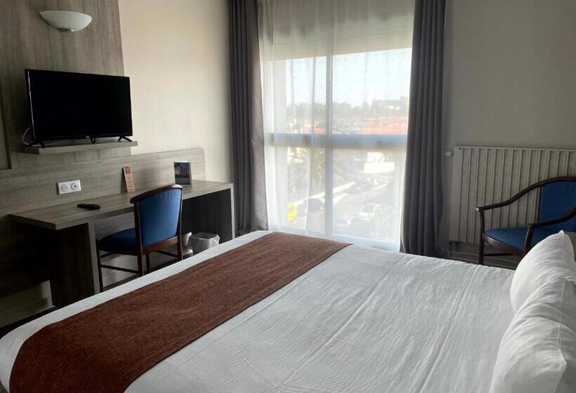 اتاق استاندارد یک نفره, Grand