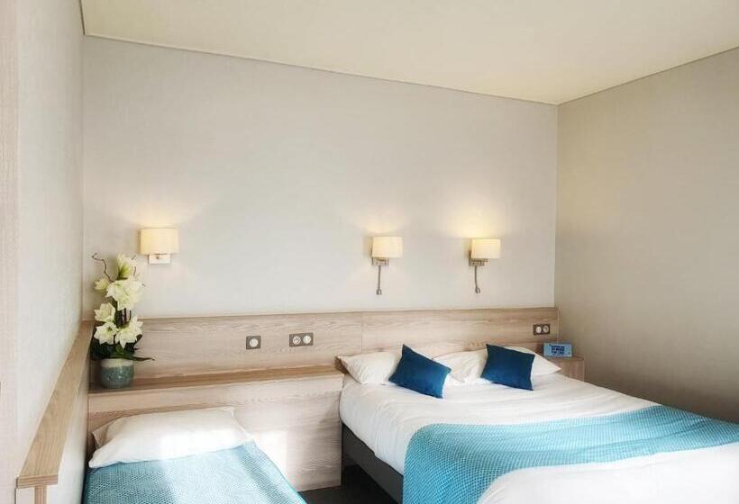 Номер Стандарт Трехместный, Hostellerie De Bretonnière   Groupe Logis Hotels