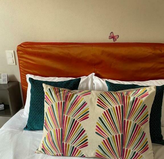 Номер Стандарт, Hôtel Juantorena