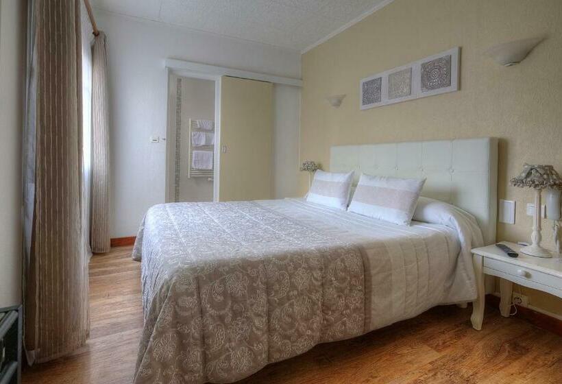 Номер Комфорт, Hôtel Le Nautile