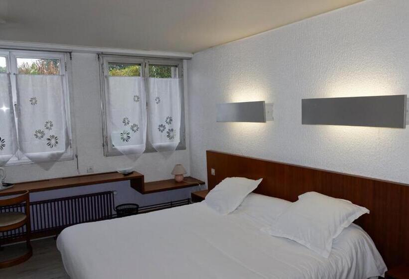 Номер Стандарт, Hôtel Le Relais