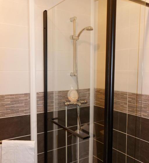 Номер Стандарт, Hôtel Le Relais
