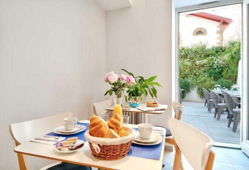 Номер Стандарт Индивидуальный, Hôtel Le Saphir