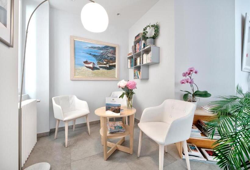 Номер Комфорт, Hôtel Le Saphir