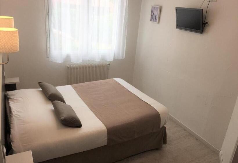 Номер Стандарт, Auberge Les Mufliers   Hôtel Les Forges