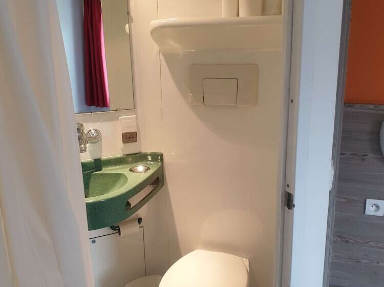 Номер Стандарт Двуспальная Кровать, Kyriad Direct  Poissy   Acheres